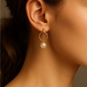 🫧BRAND NEW✨Gold and White Pearl Hoop Earrings- 14K GOLD & Japanese AKOYA PEARL